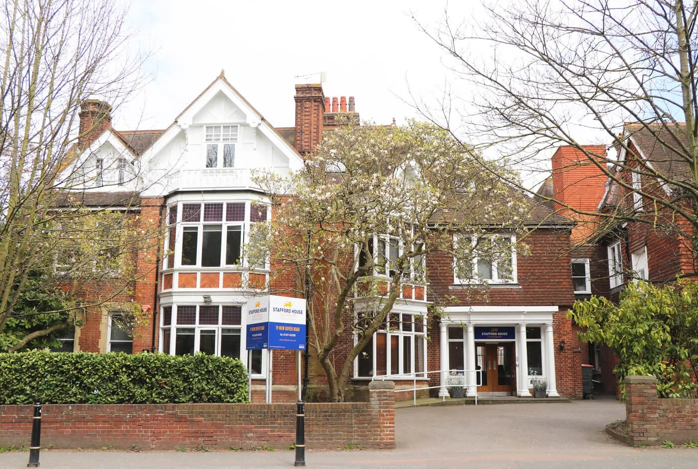 Stafford House Canterbury yaz okulu görseli 1