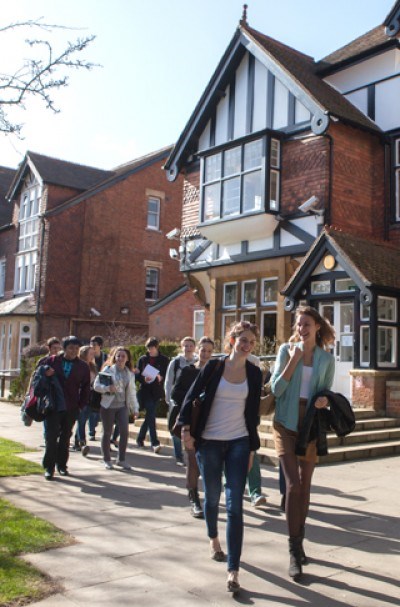 St Clare's Oxford Teen yaz okulu görseli 4